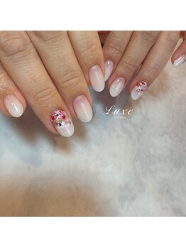 ネイルサロンリュクス (nailsalon Luxe)/ホワイトグラデ×星ホロ冬ネイル