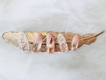 ラウレアルア(Laure’a lua)/カラグラ・春ニュアンス