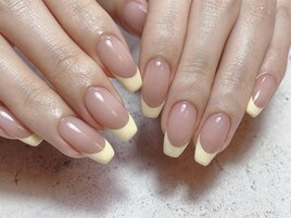 イエロー　フレンチ　パステル