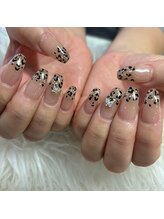 白べぇーっ 本店 湊町店/ヒョウ柄ネイル