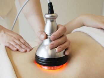 クリニカルエステ/イーズ パークプレイス大分店の写真/究極の痩身★『BODY大改造痩身体験コース￥5500』温め×流す×燃やしきる！！落ちにくい脂肪を徹底燃焼◎