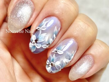 ヌーベルネイル(Nouvelle Nail)/透明感溢れる手描きフラワー