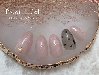 ネイルドール(Nail Doll)/ドットレース風ネイル
