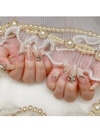 淡い系チェックネイル