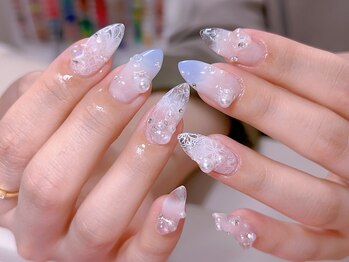 アイリス(Iris)の写真/当店人気のガラスフレンチやミラーネイル/リボンネイル有!イベントに合わせて指先から『可愛さ』を彩ります