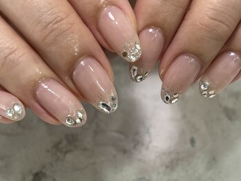 サニーヒルズ ウィズ マキア 藤沢(Sunny hills with MAQUIA)/爪先パーツのせ