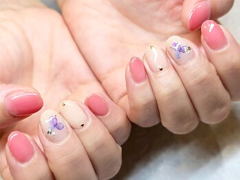 ネイルサロン シュシュ(Chou Chou)の写真/美しいフォルムのシンプルネイルから、マグネットやニュアンスまで。豊富な定額デザイン♪パラジェル使用☆