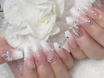 エムシーベル(m.c bell)の写真/特別な日を彩るネイルはお任せください！周りと差がつく技術力に圧巻◎豊富なデザインをご用意♪