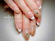 ネイルトップエクル(nail top E CRU)