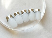 ワンアンドオンリー(One&Only)/ホワイト×ミラーフレンチ