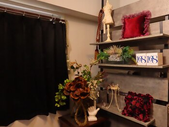 ヒーリングスペース ウブド(Healing Space Ubud)/サロン内装