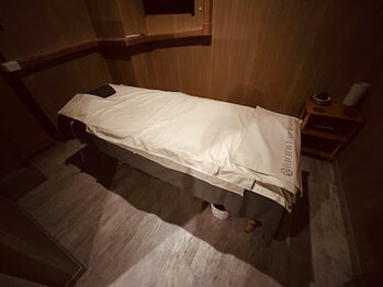 ソルナ 吉塚(SOLUNA)/個室エステベッド(リンパ)