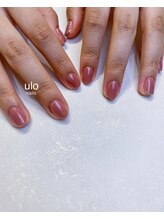 ウロネイルズ(ulo nails)/ミラーラインでシンプルデザイン
