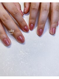 ミラーラインでシンプルデザイン