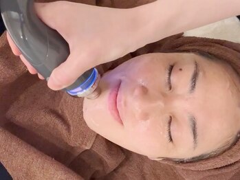 サロン ド レーヴ 北青山店(Salon de reve)の写真/LDM水玉リフティングでハリ艶UP/しみしわ改善！芸能人愛用ハーブピーリング「2B BIOトリートメント」も人気