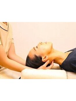 首・肩のつらさを改善したい