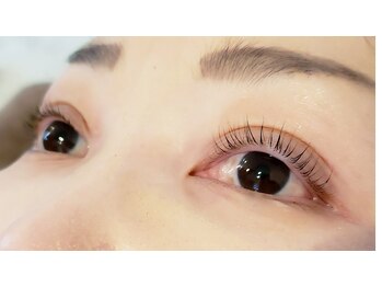 パフューム フィーラ(Perfume Feela)/パリジェンヌラッシュリフト