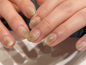 アイネイルズ 梅田店(I nails)/塗りかけ華奢ライン¥9700