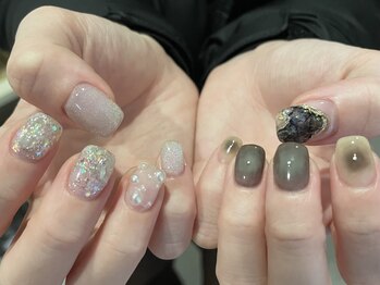 ユーミー(Yu_me)の写真/妥協しないデザインで見る度に嬉しくなる！お爪を伸ばせない/小さいお爪の方にも似合うデザインをご提案☆
