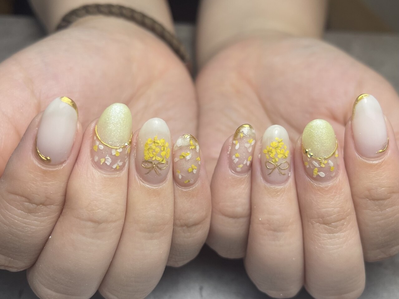 オーダーネイルチップ No.12 春 ミモザ フラワーデザイン 優しい色合い