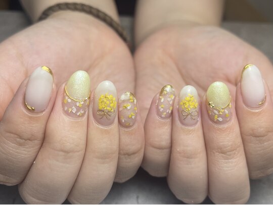 オーダーネイルチップ No.12 春 ミモザ フラワーデザイン 優しい色合い