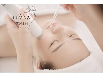 ルミナエステ(LUMINA ESTH)の写真/【肌の内側から輝く素肌に…☆】お肌のトーンアップ×ツヤ肌で若々しい印象の素肌を実感◎
