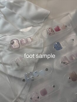 リオネイル(Lio nail)の写真/忙しい日々を忘れて。足先までちゅるんと仕上がる☆リーズナブルな定額で可愛いサンプルに心弾む♪