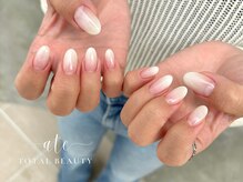 アテ(ate)/ホワイトグラデーションネイル