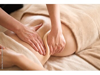 シェラ優華 高岡