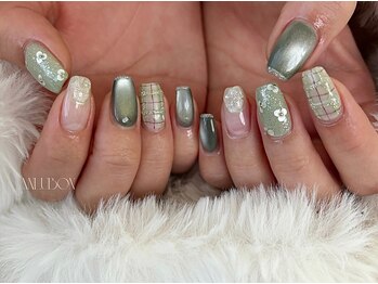 ほんのり甘いセレモニーネイル