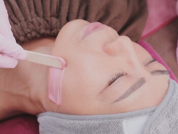 ビーグラッド 大阪南森町(B.glad)の写真/【男女それぞれ個室完備】 JBWA本部認定講師在籍◎毛穴ケア・トーンアップも叶うブラジリアンWAX脱毛！