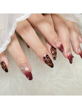 ワイワイディーエス(YYDS)/