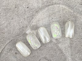キラキラ☆ホワイトネイル