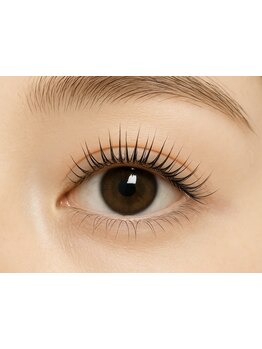 ナチュラル上品な目元にしたい