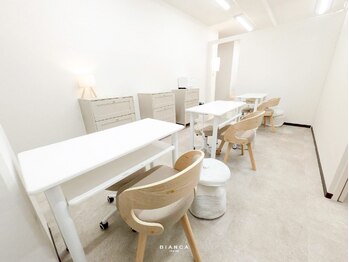 ビアンカ 今池店(Bianca)/清潔感のあるネイルブース☆