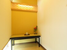 美骨(BIKOTSU)/サロンの内観