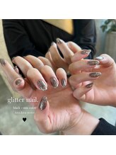 イル(iLL)/glitter nail