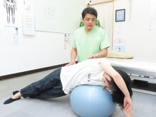 整体院 シェルパ/バランスボールエクササイズ