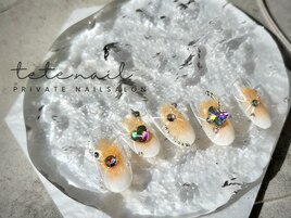 チーク×白グラデ×ワンホン