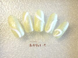 春夏　イエロー　うねうねネイル