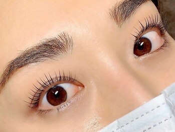 ファストラッシュ 御殿場店(Fast Lash)の写真/【次世代ラッシュリフト¥4980】トリートメントを使いながらまつ毛に負担をかけず長持ち◎ナチュラルEYEへ♪