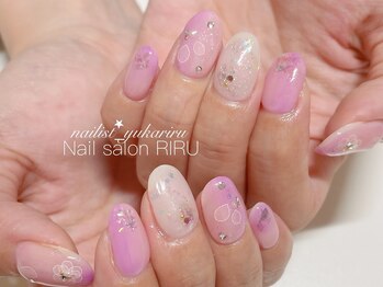 リル(RIRU)/ふんわりフラワーネイル
