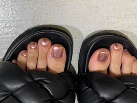 フットネイル n
