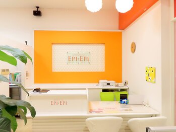 エピ エピ プラス イオンモール宇城店(EPI*EPI+)/入口カウンター