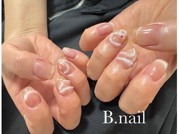 ビーネイル(B.nail)/