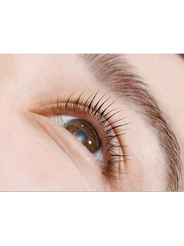 ボリュームのある目元にしたい