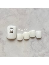 ネイルサロンリュクス (nailsalon Luxe)/シェラック　モードなスタッズ