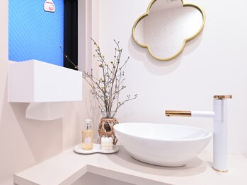 アイリーン(Eyeleen)/