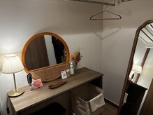 エステドルース(esthe de Ruth.)の雰囲気（メイクのお直しもOK・ドライヤー等☆スペースございます(^^)/）