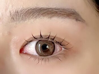 ブロンズアイ(BRONZE EYE)/束感まつ毛パーマ